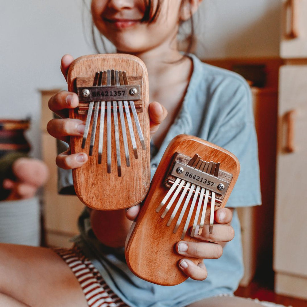 Thumb Piano - Music - Bella Luna Toys